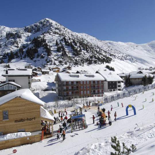 Entspannte Ski- und Winterferien im Fürstentum 10
